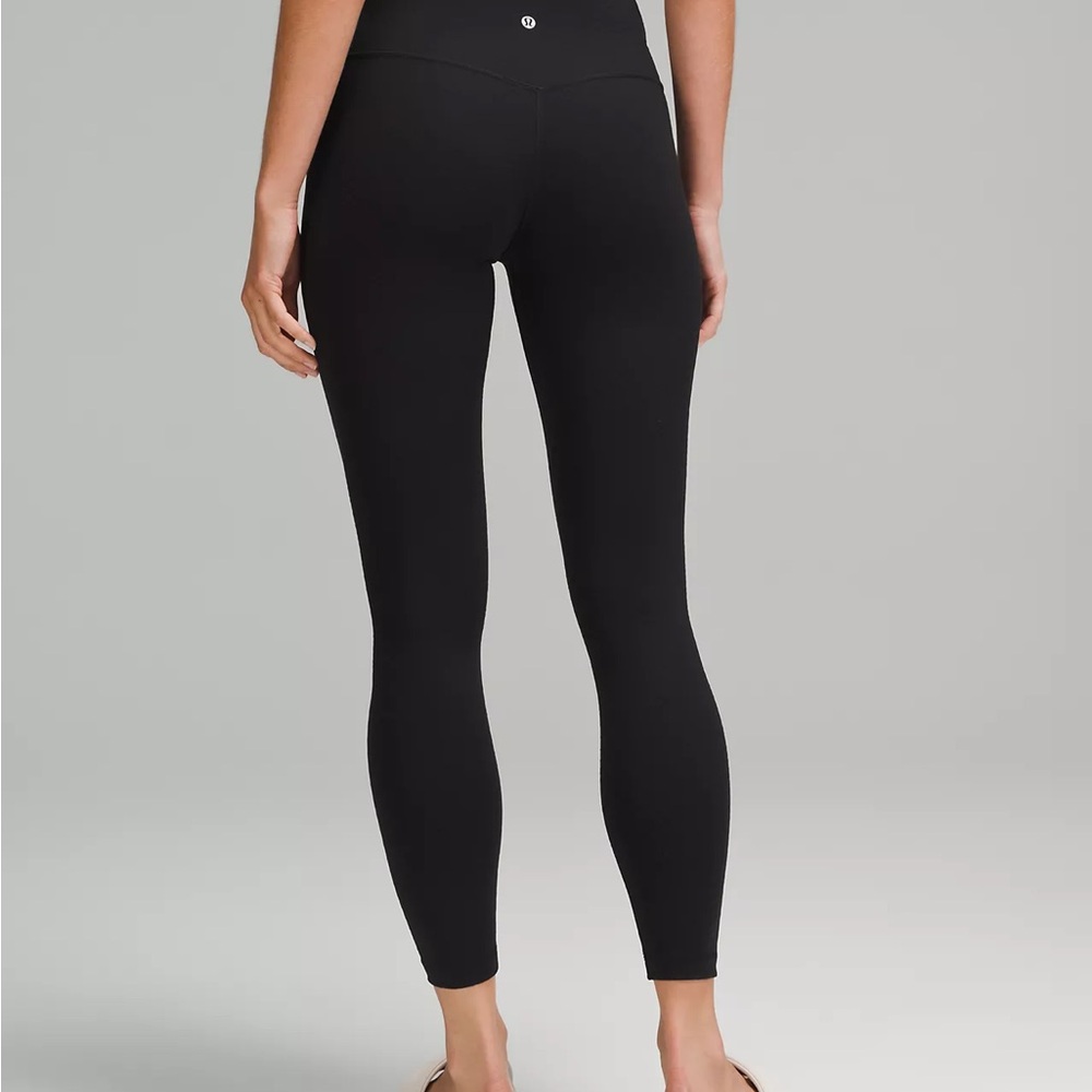 Lululemon Align Pant 25” Inseam – Size 4, Pre-loved Condition - Picture 2 of 5